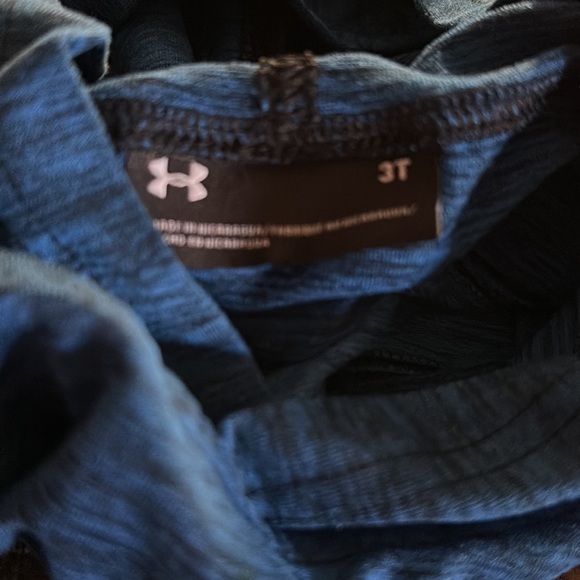 2 tone blue hooded long sleeve Under Armour in 3t - Picture 2 of 2